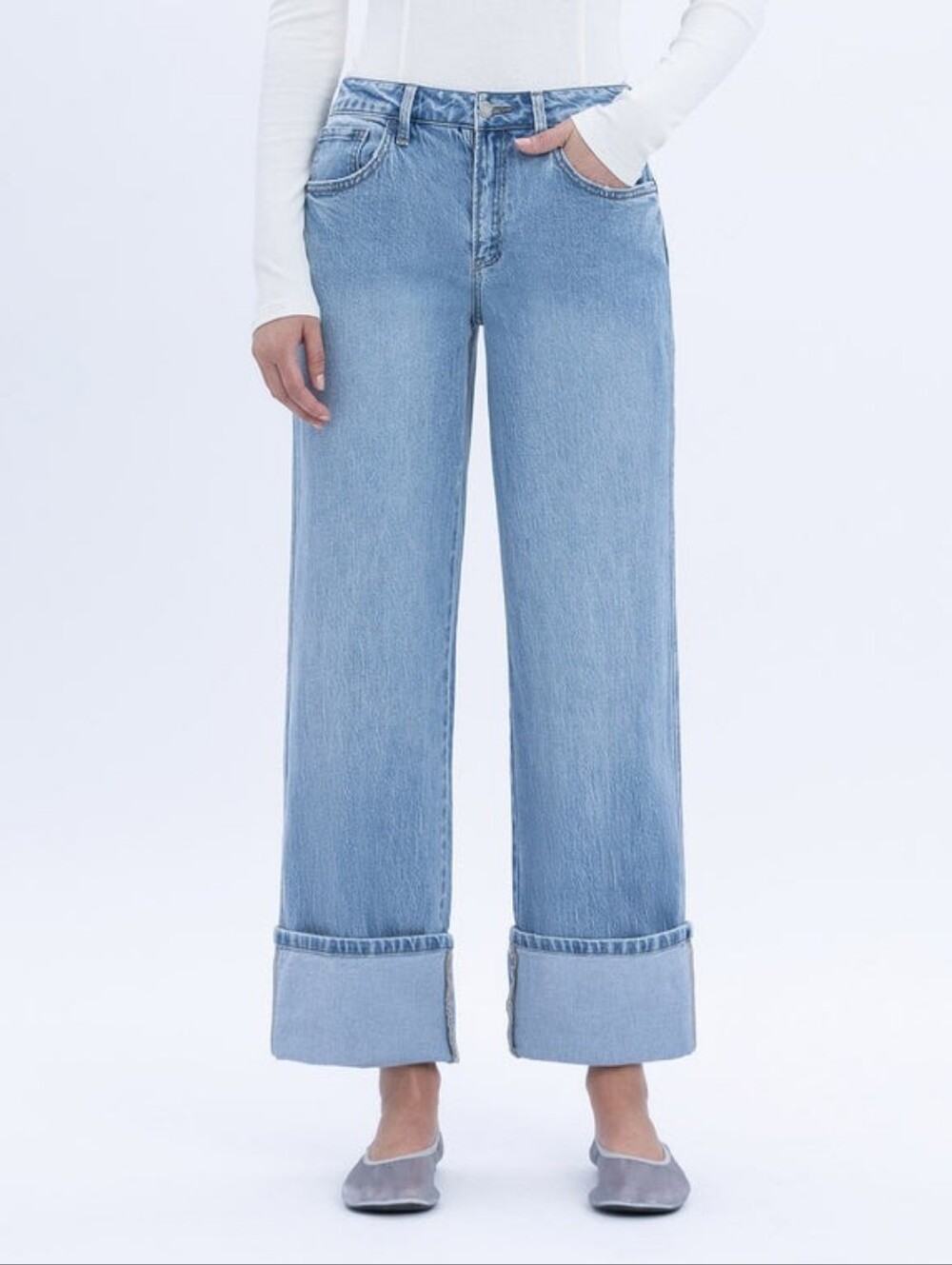 VERVET Gabby Super High-Rise Baggy Straight Cuffed Out Jeans Cropped Size 30